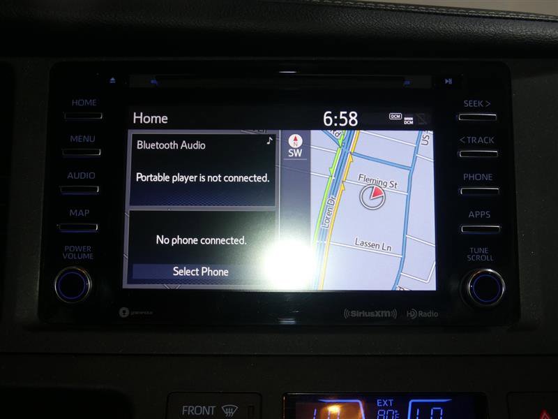 Used 2018 Toyota Sienna XLE Premium w/ Cargo Management Package image 36
