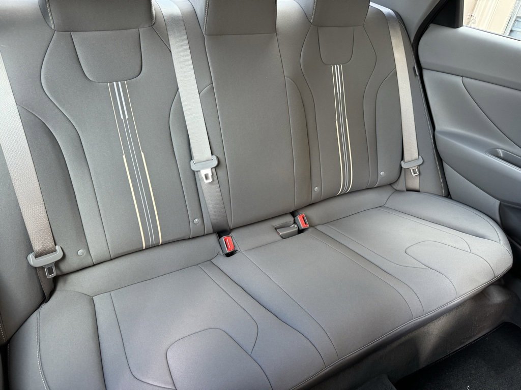 New 2025 Hyundai Elantra Sport image 16