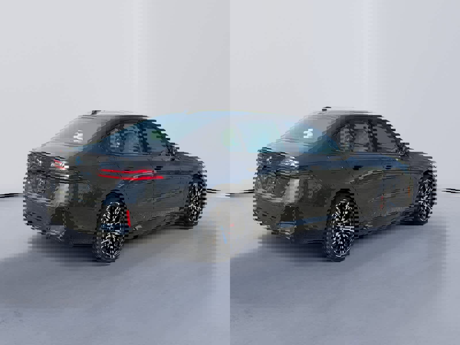 New 2026 BMW 550e xDrive AWD/4WD image 3