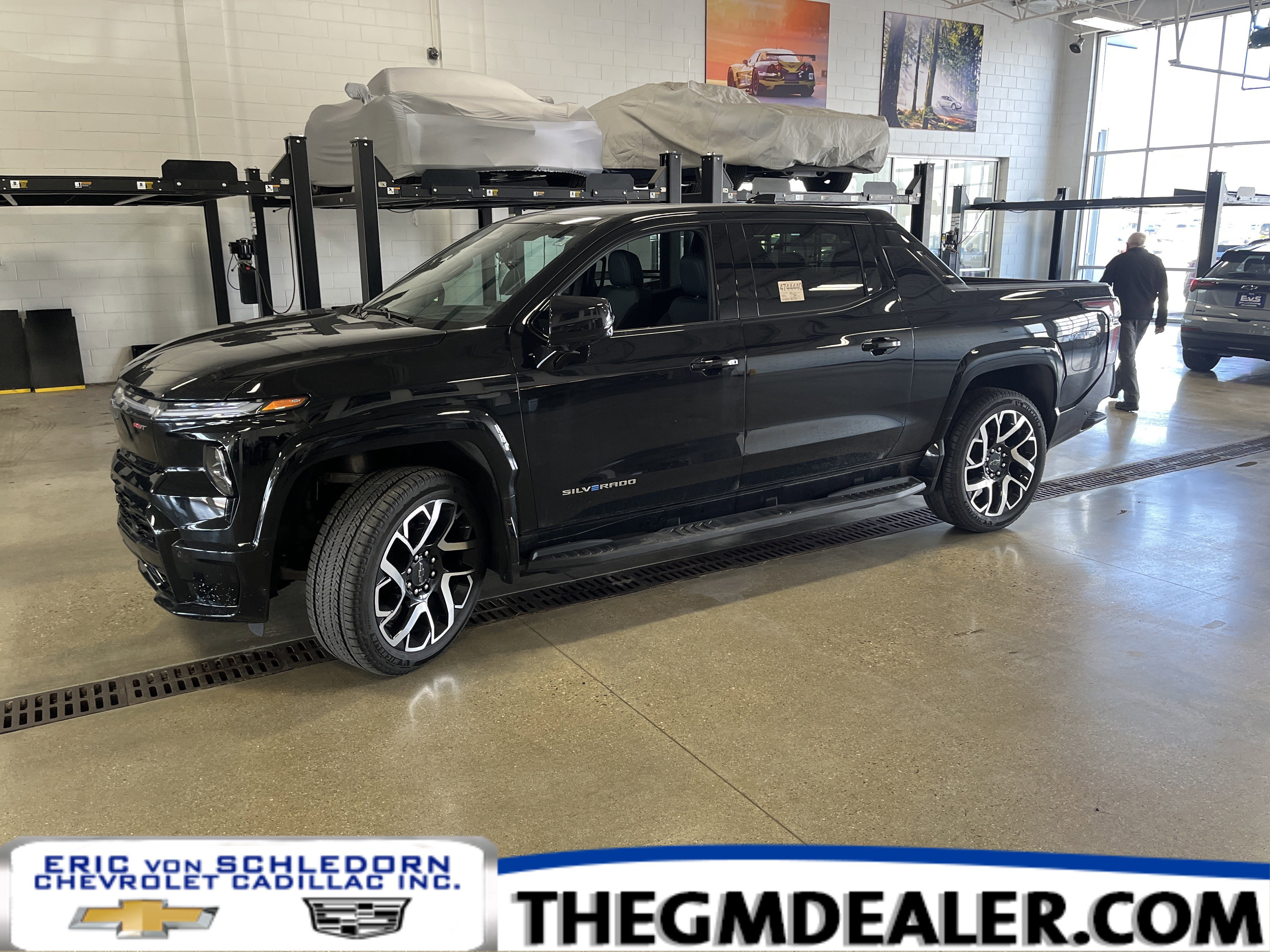 Used 2024 Chevrolet Silverado EV RST image 1