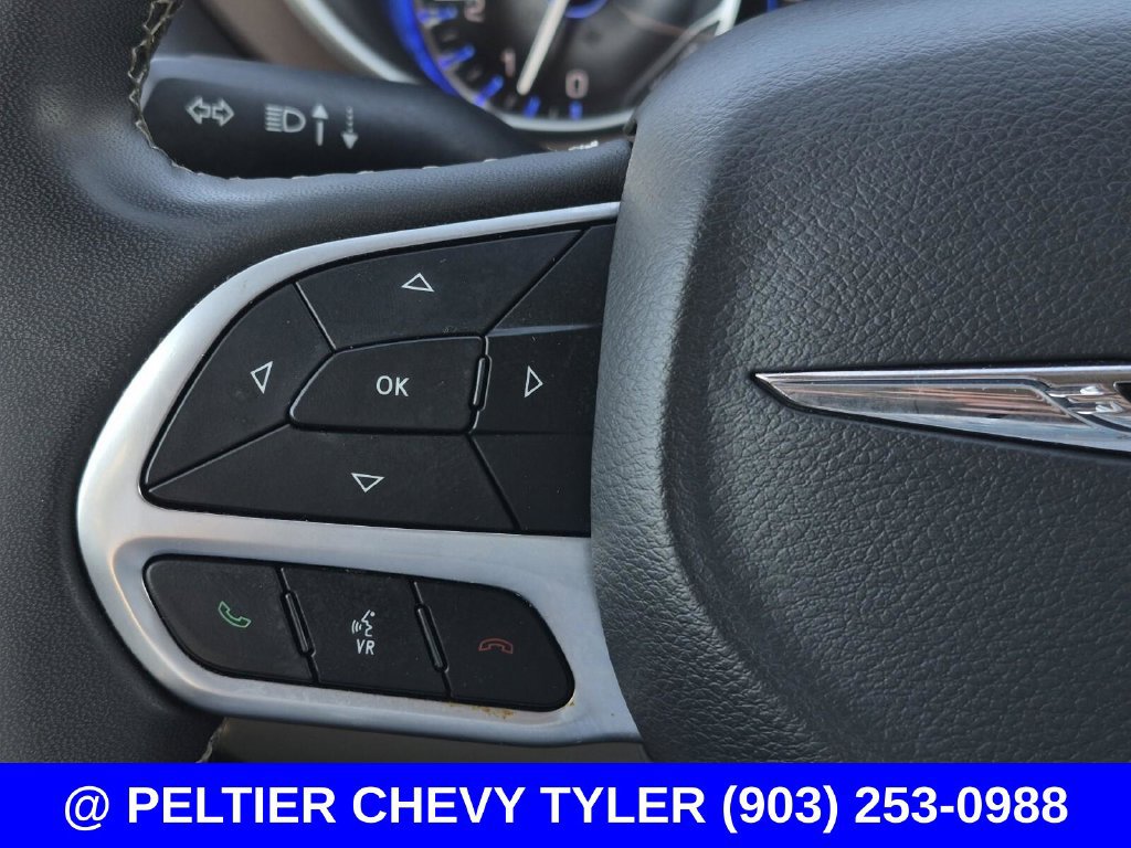 Used 2023 Chrysler Voyager LX FWD image 22
