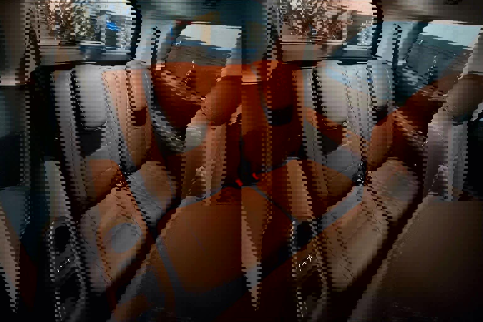 Used 2024 Mercedes-Benz GLS 450 4MATIC image 30