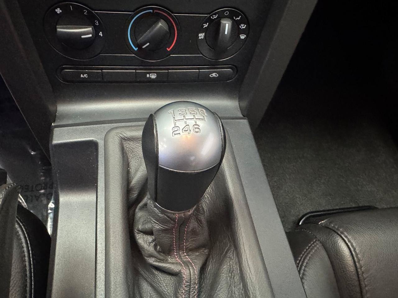 Used 2007 Ford Mustang Shelby GT500 RWD image 13