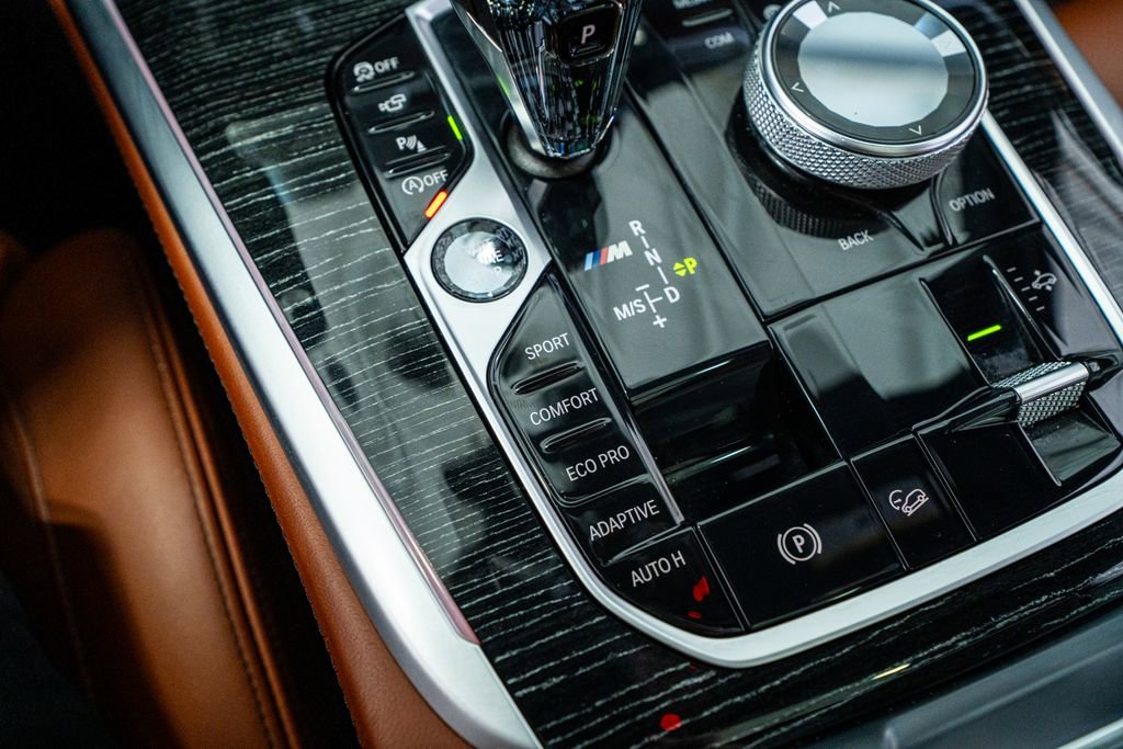 Used 2021 BMW X7 M50i w/ Executive Package AWD/4WD image 51