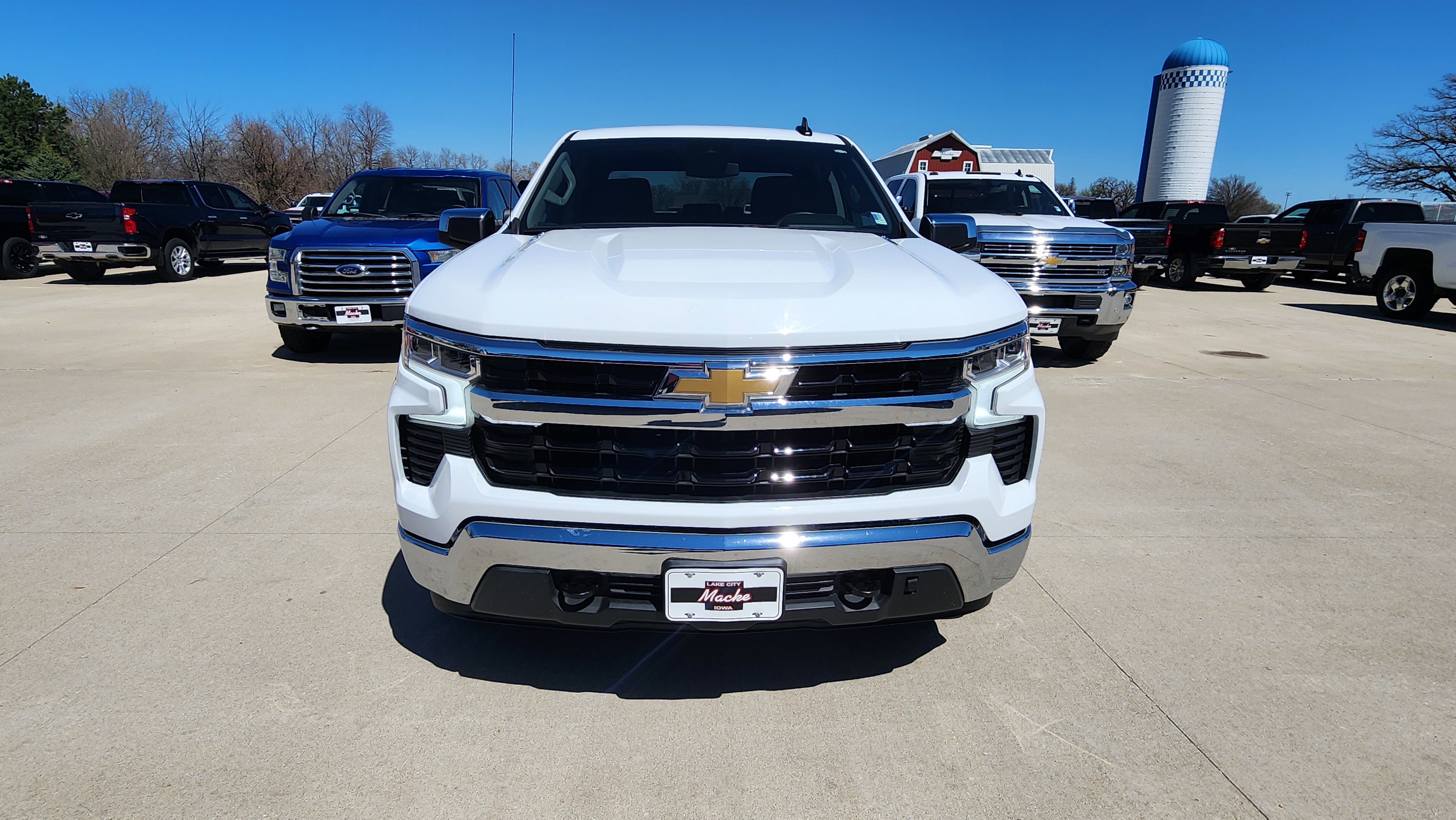 Used 2025 Chevrolet Silverado 1500 LT w/ Protection Package image 2
