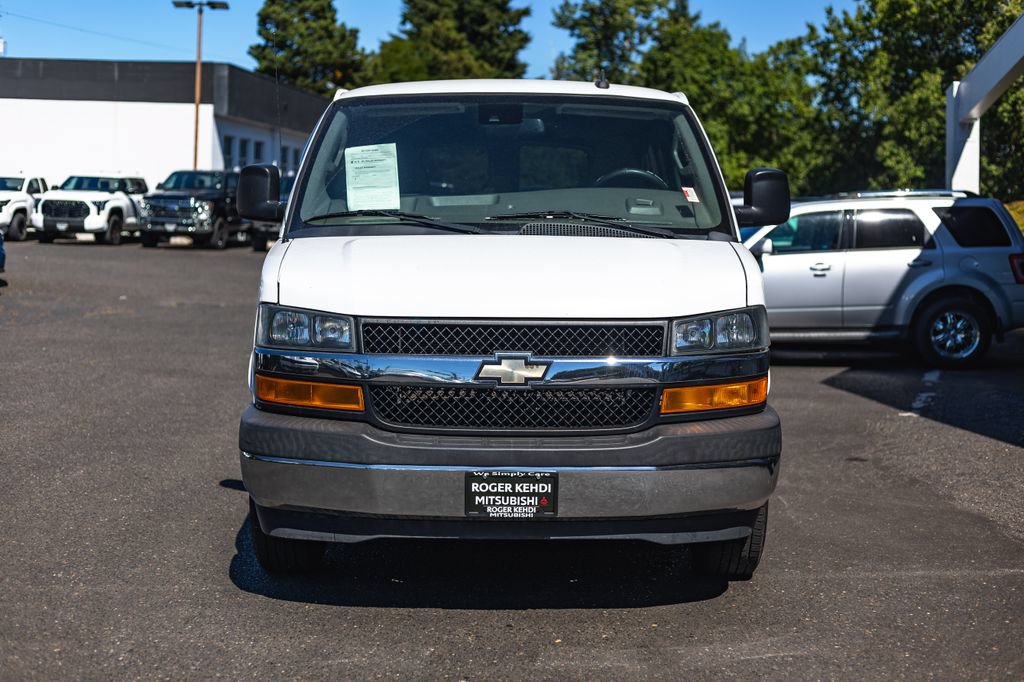 Used 2020 Chevrolet Express 3500 LT w/ LT Preferred Equipment Group RWD image 5
