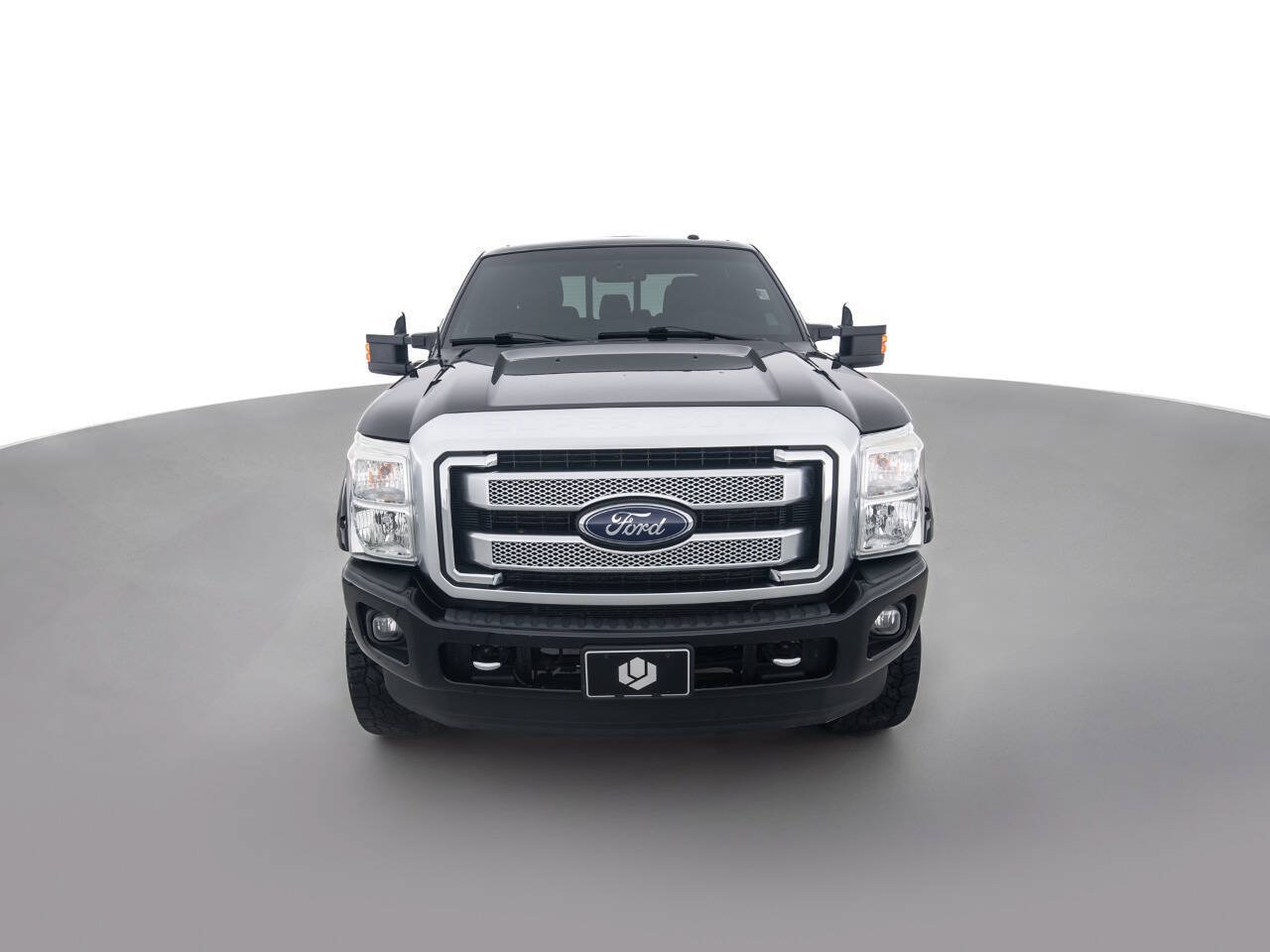 Used 2015 Ford F250 Platinum w/ FX4 Off-Road Package AWD/4WD image 2