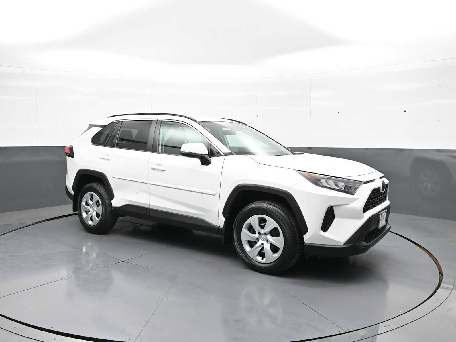 Used 2019 Toyota RAV4 LE w/ All Weather Liner Package AWD/4WD image 4