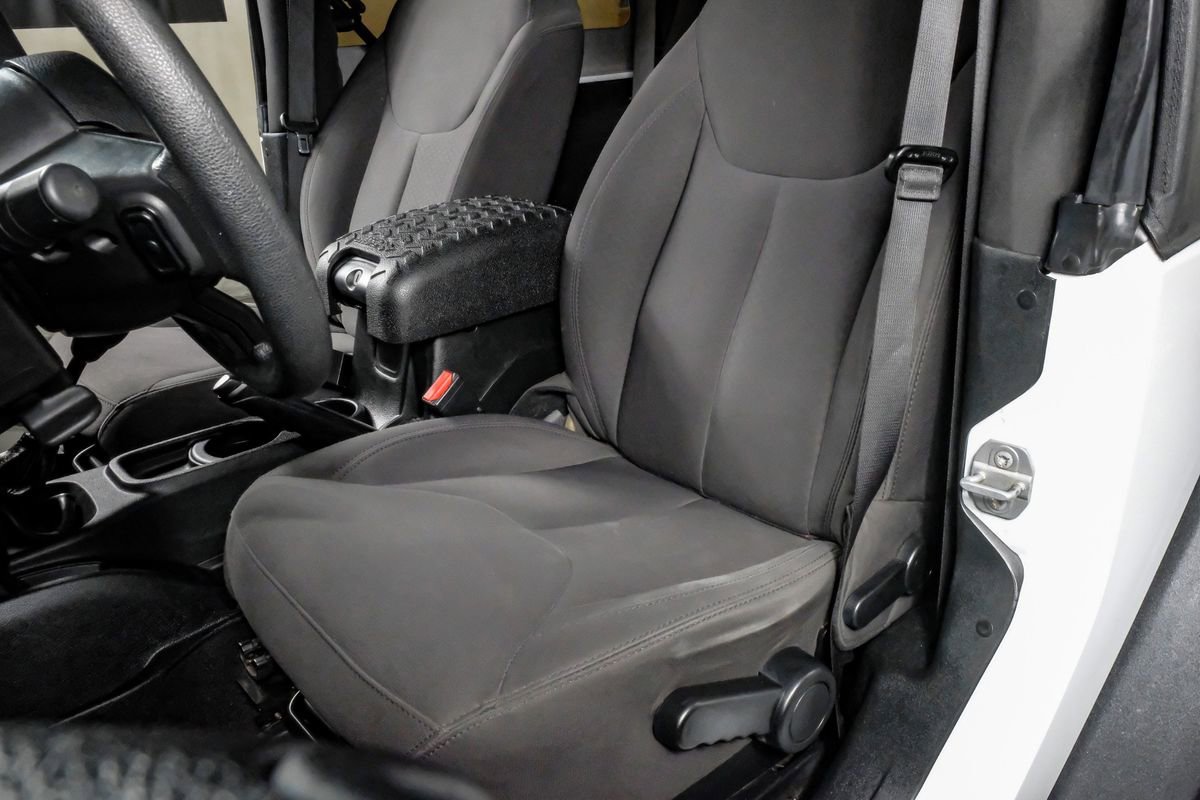Used 2018 Jeep Wrangler Sport image 24