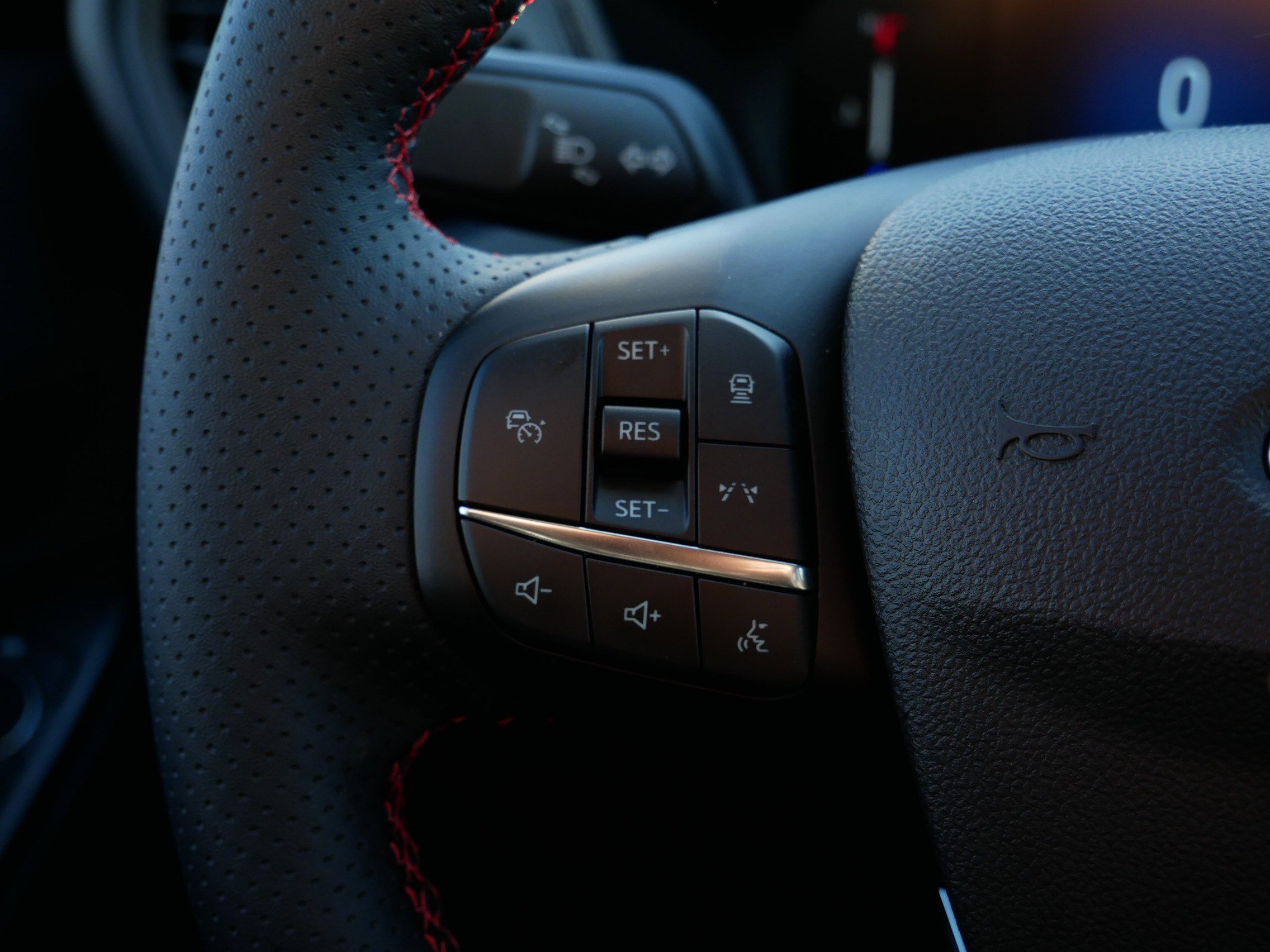 New 2025 Ford Escape ST-Line w/ Tech Pack #1 image 28