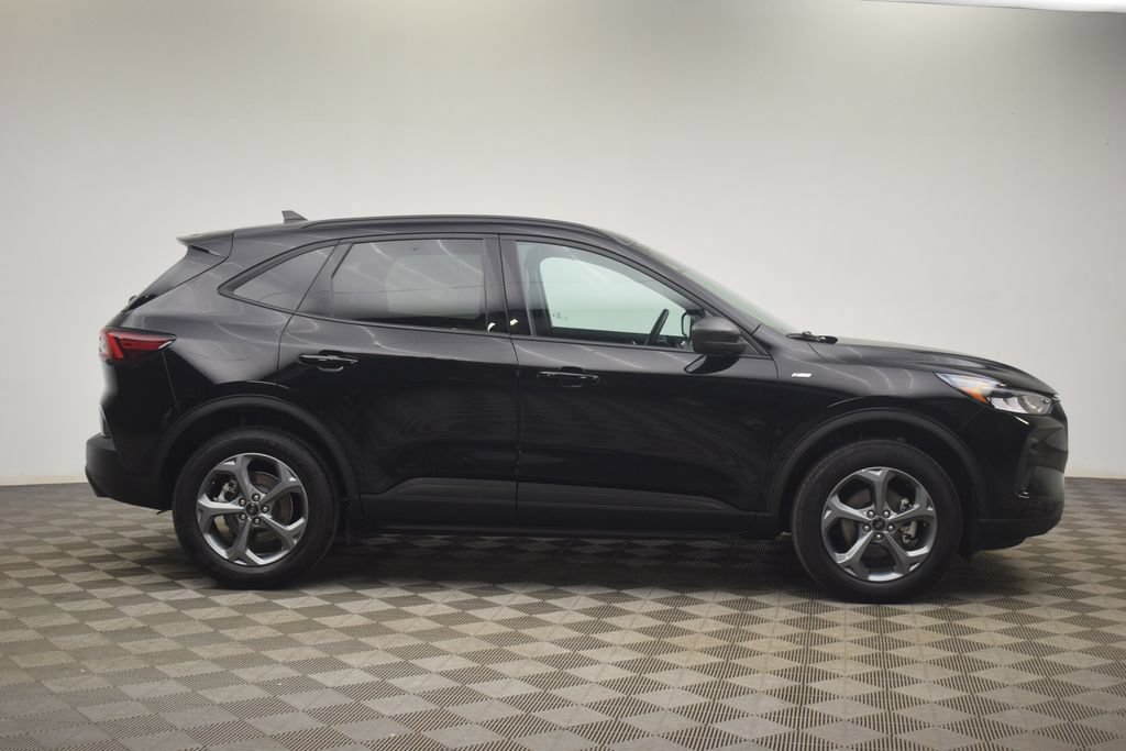 Used 2025 Ford Escape ST-Line AWD/4WD image 12