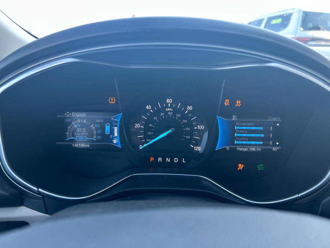 Used 2017 Ford Fusion SE image 21
