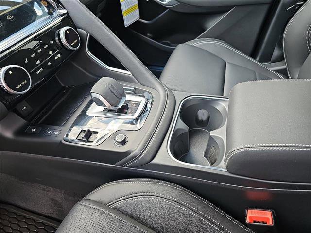 New 2024 Jaguar E-PACE R-Dynamic SE image 25