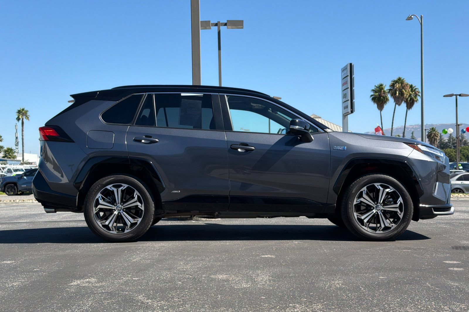 Used 2024 Toyota RAV4 XSE w/ Weather Package AWD/4WD image 3