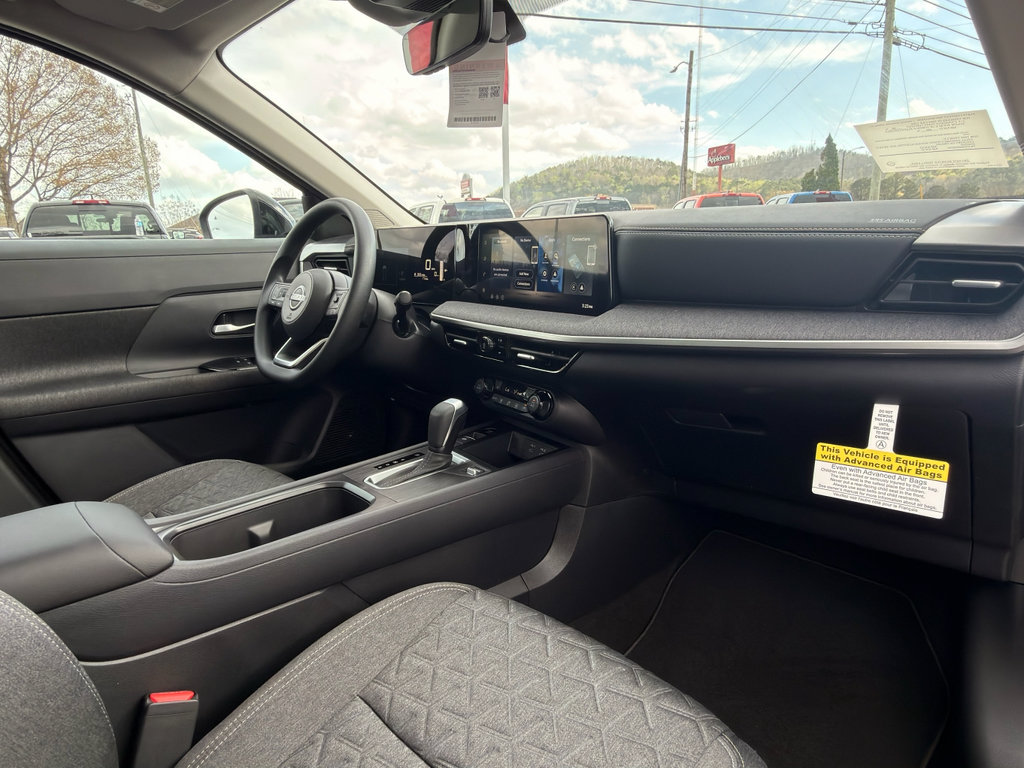 New 2026 Nissan Kicks SV image 15