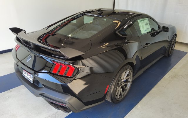Used 2026 Ford Mustang Dark Horse w/ Dark Horse Handlin Package RWD image 3