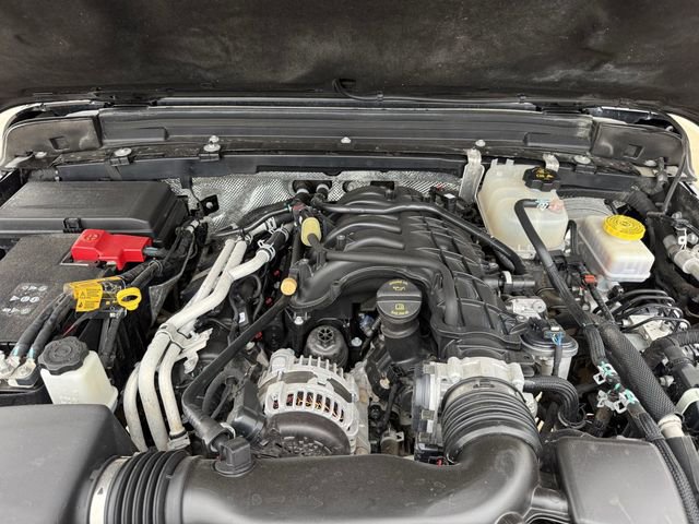 Used 2024 Jeep Wrangler Unlimited Rubicon AWD/4WD image 32