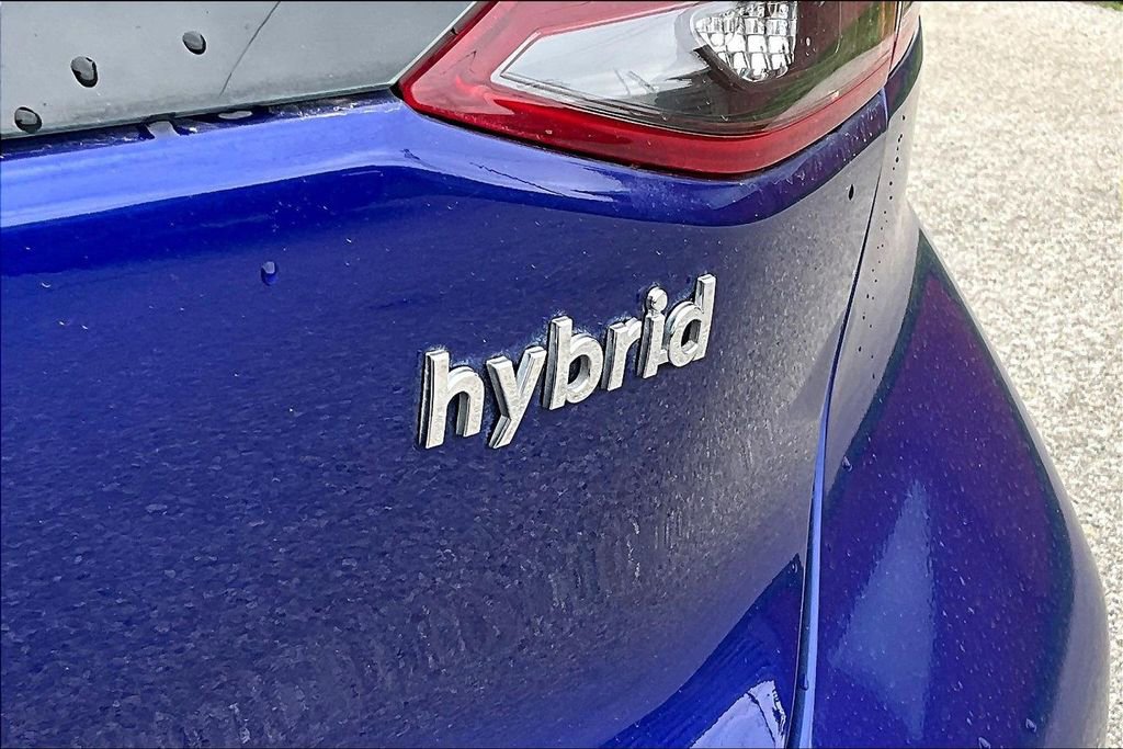 Used 2021 Hyundai Ioniq SE FWD image 21