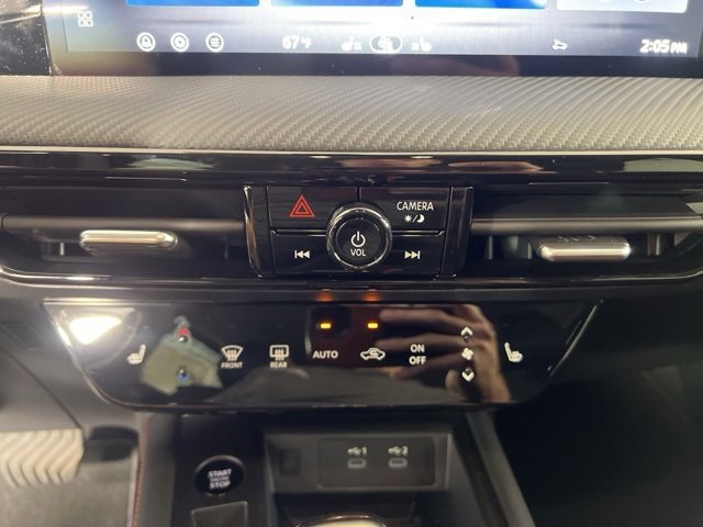 New 2026 Nissan Kicks SR w/ Cold Weather Package image 22