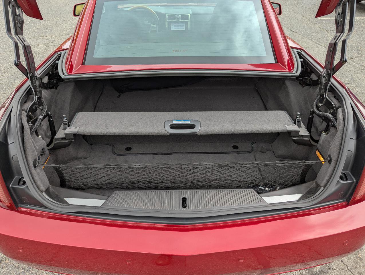 Used 2004 Cadillac XLR RWD image 37