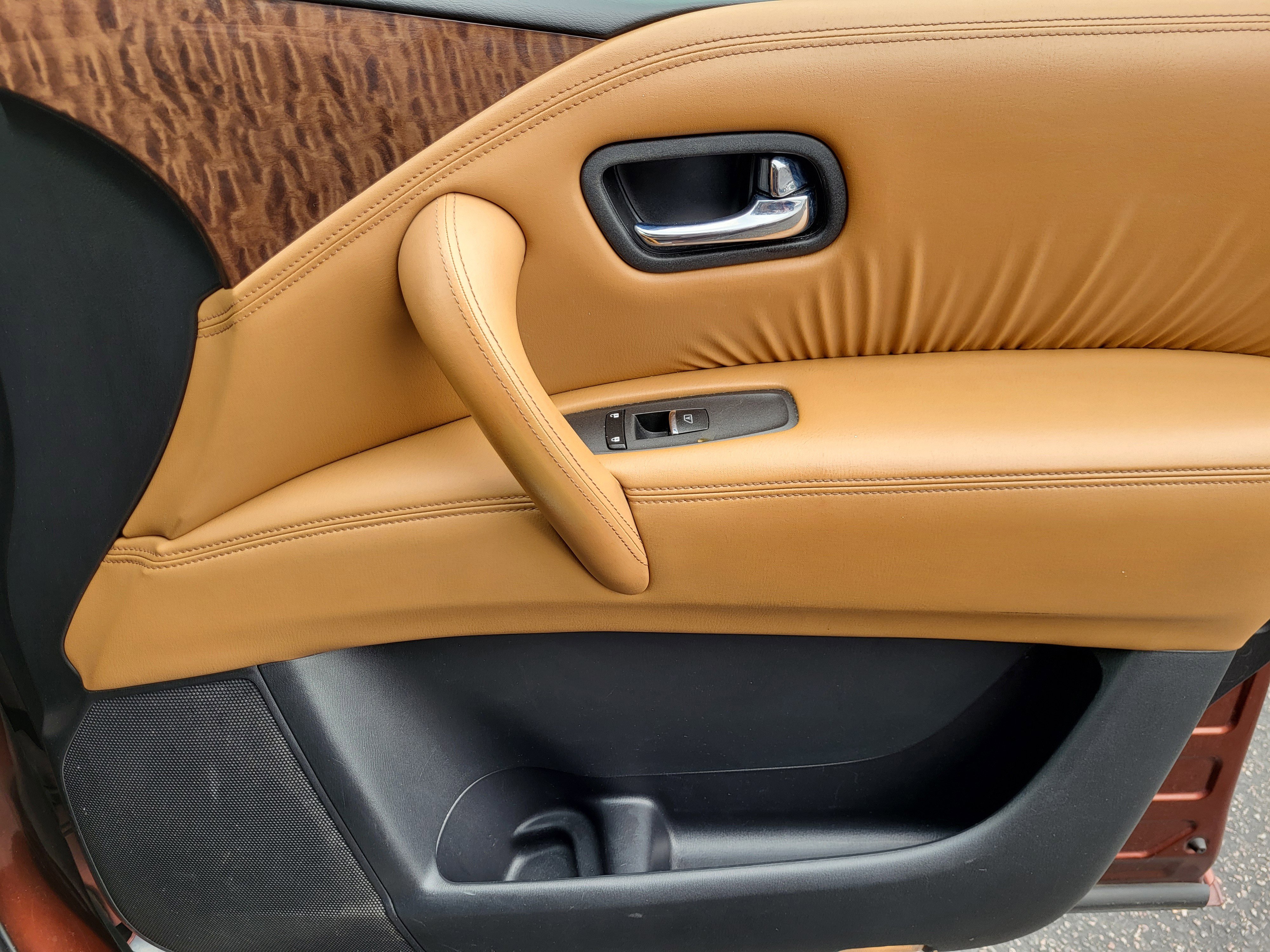 Used 2017 Nissan Armada Platinum w/ Interior Lighting Package image 20