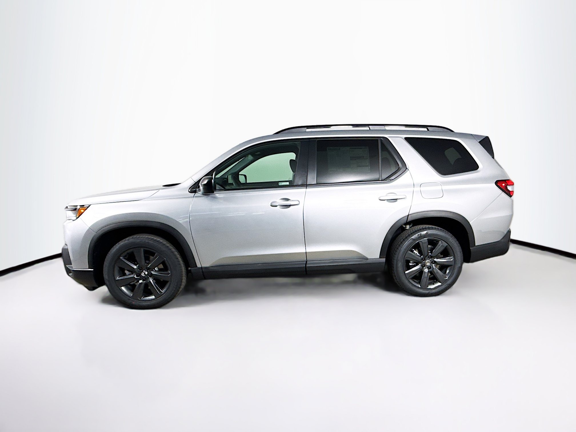 New 2026 Honda Pilot Sport image 7