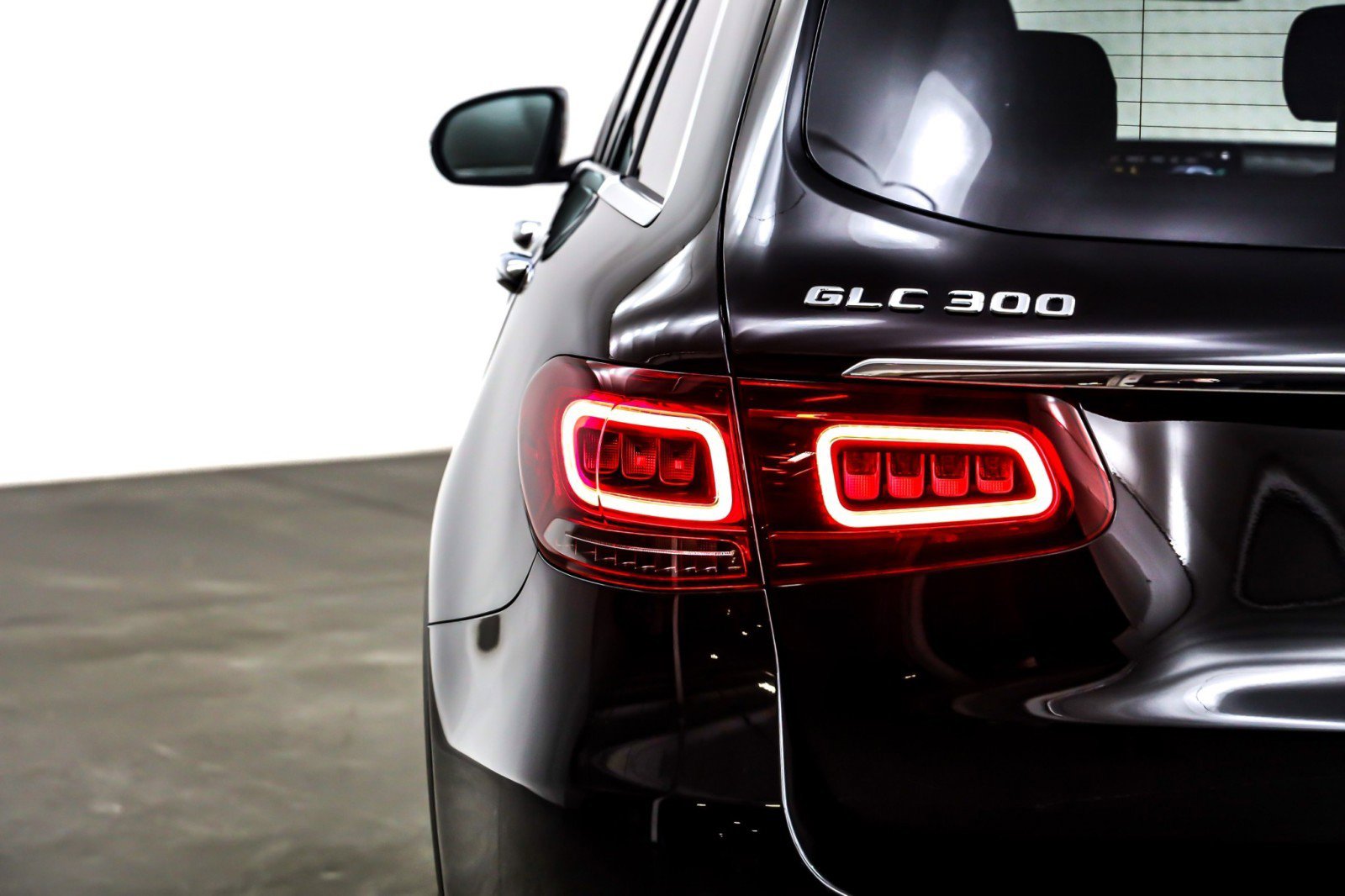 Used 2022 Mercedes-Benz GLC 300 GLC 300 SUV image 16