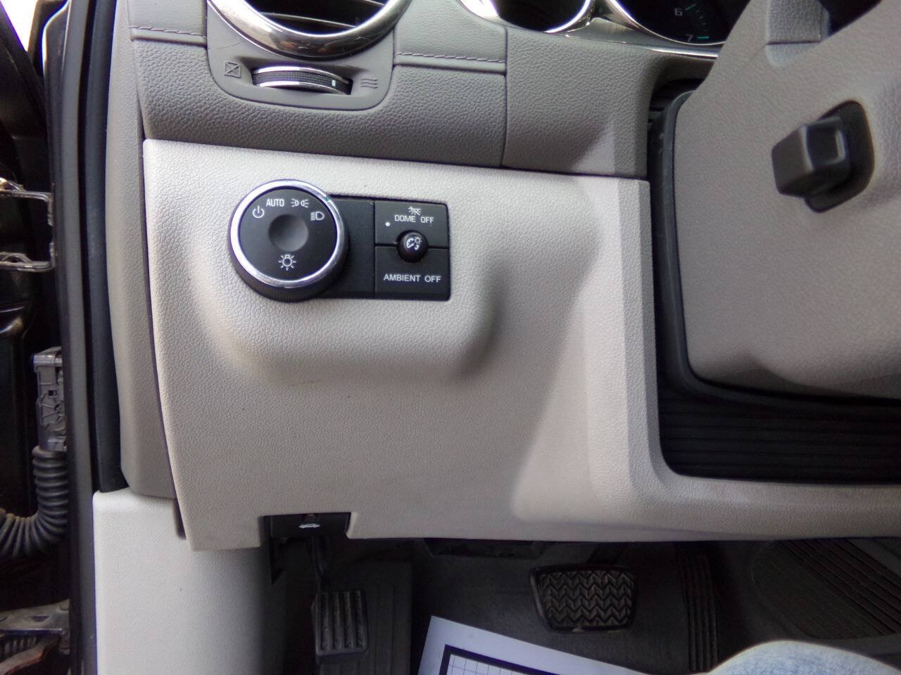 Used 2014 Buick Enclave Premium FWD image 24