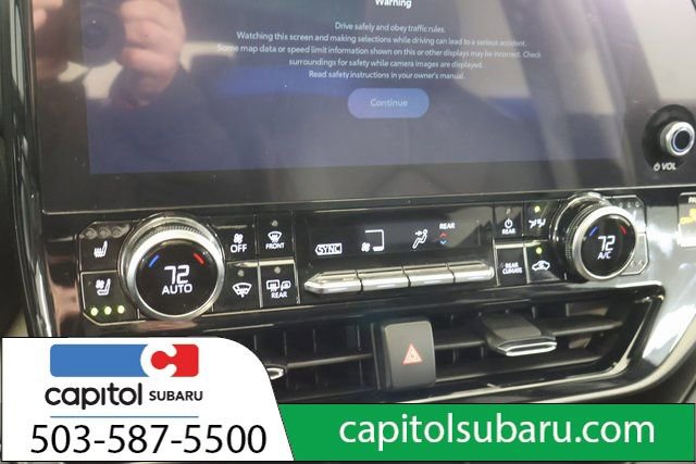 Used 2023 Toyota Highlander Limited image 23