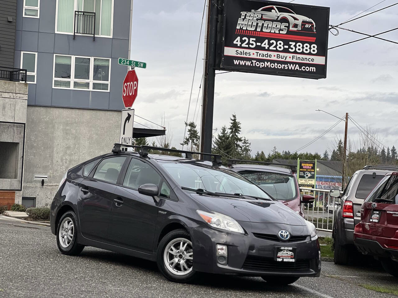 Used 2010 Toyota Prius Three image 2