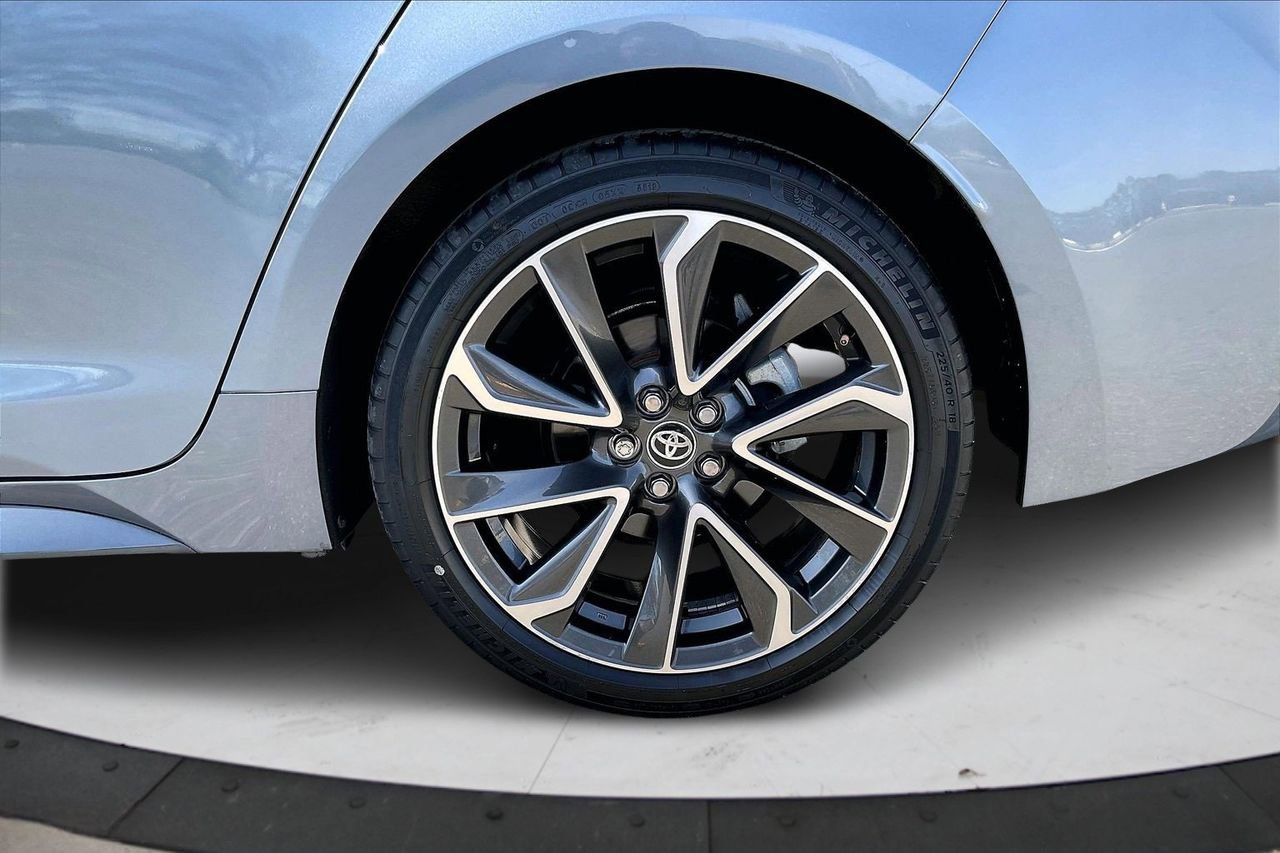 Used 2020 Toyota Corolla XSE image 36