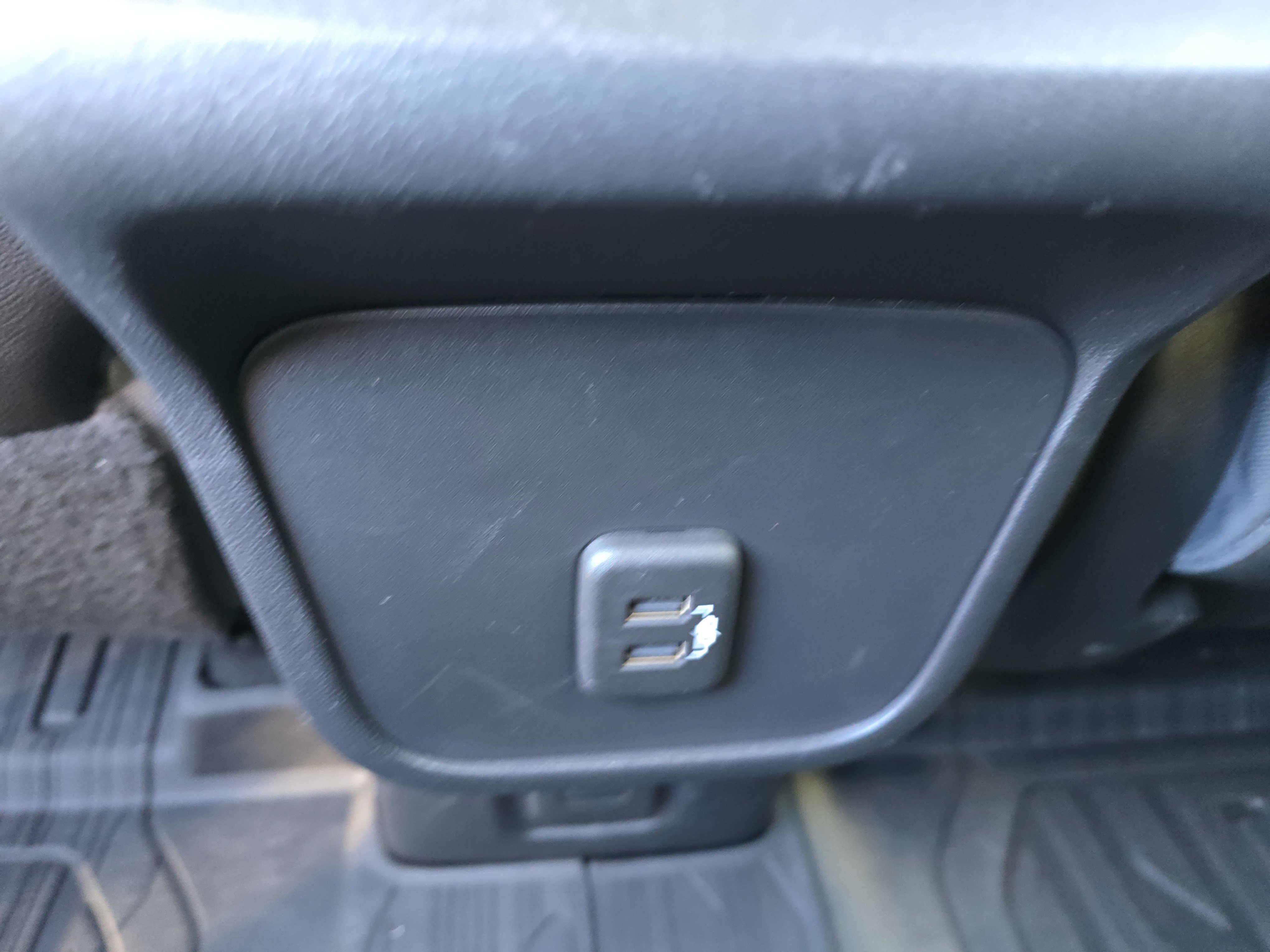 Used 2019 GMC Terrain Denali w/ Advanced Safety Package AWD/4WD image 16