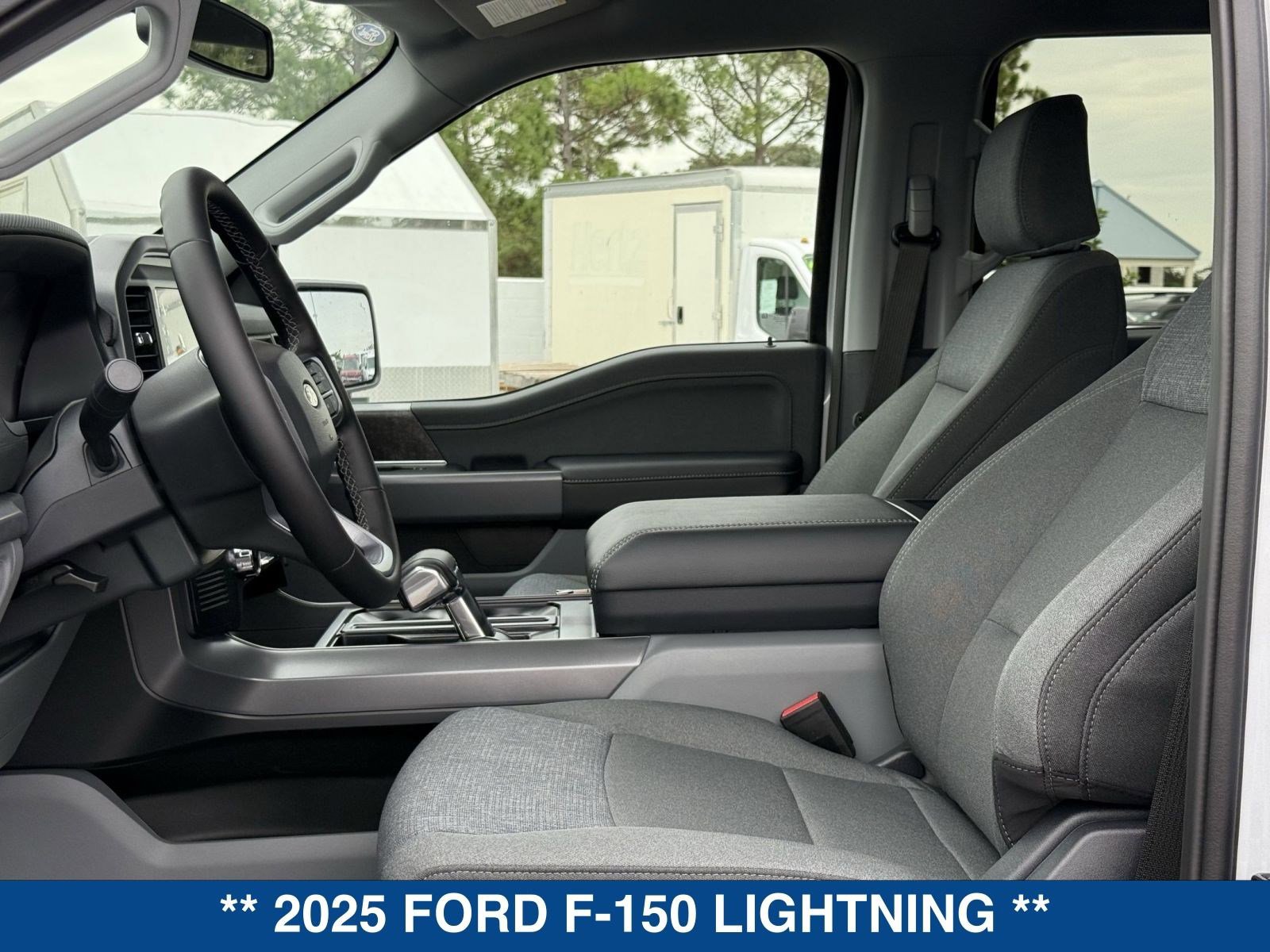 New 2025 Ford F150 Lightning XLT image 21