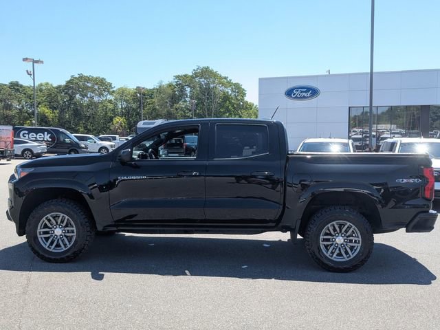 Used 2023 Chevrolet Colorado LT w/ LT Convenience Package II AWD/4WD image 6