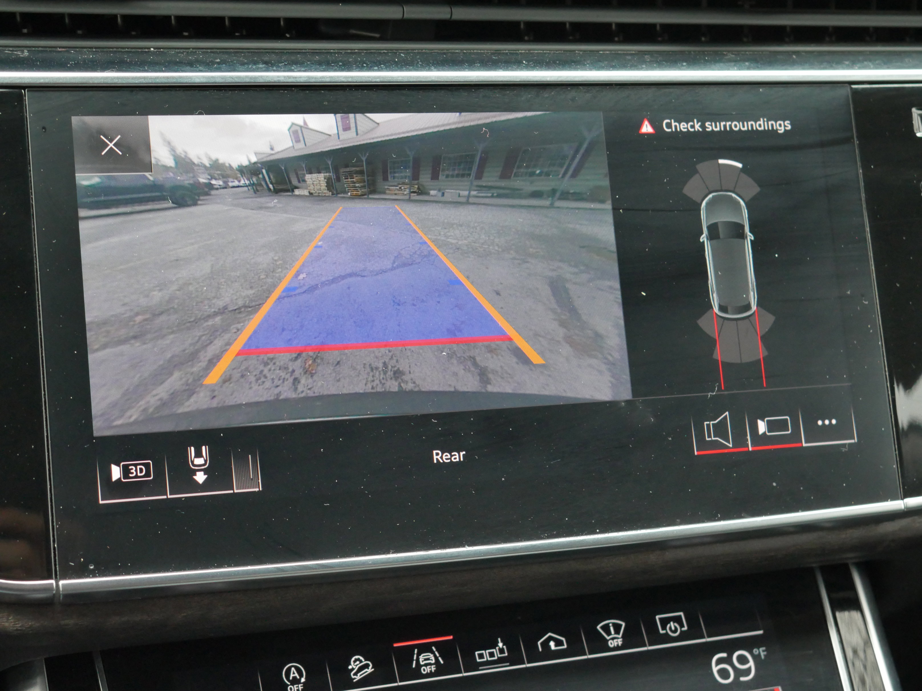 Used 2019 Audi Q8 Prestige image 15