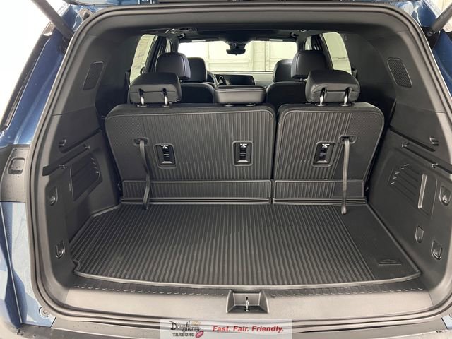 New 2026 Chevrolet Traverse LT w/ Sun and Wheel Package FWD image 33