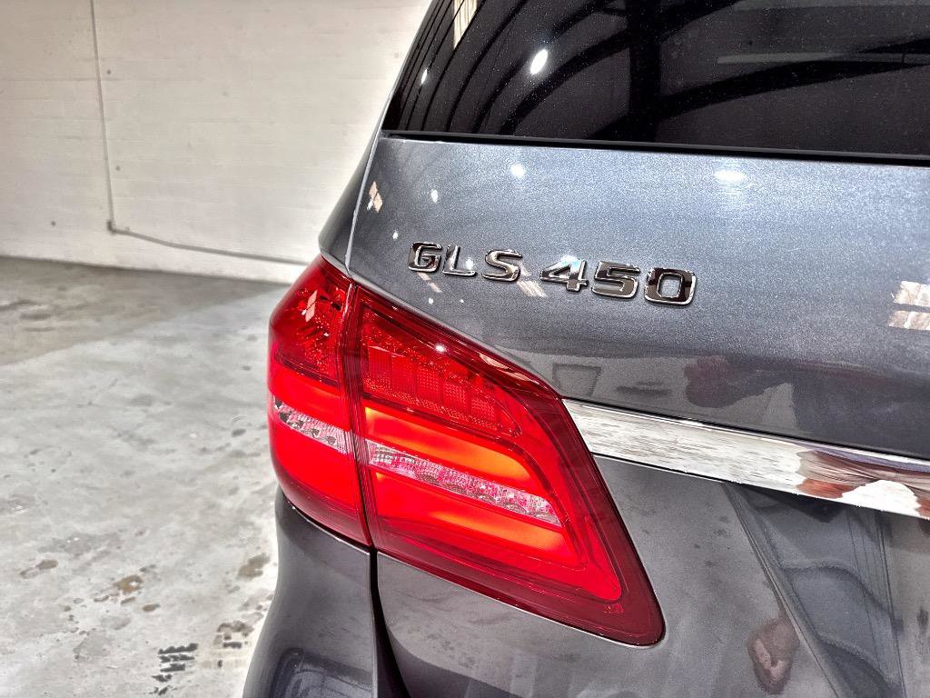 Used 2018 Mercedes-Benz GLS 450 4MATIC image 75