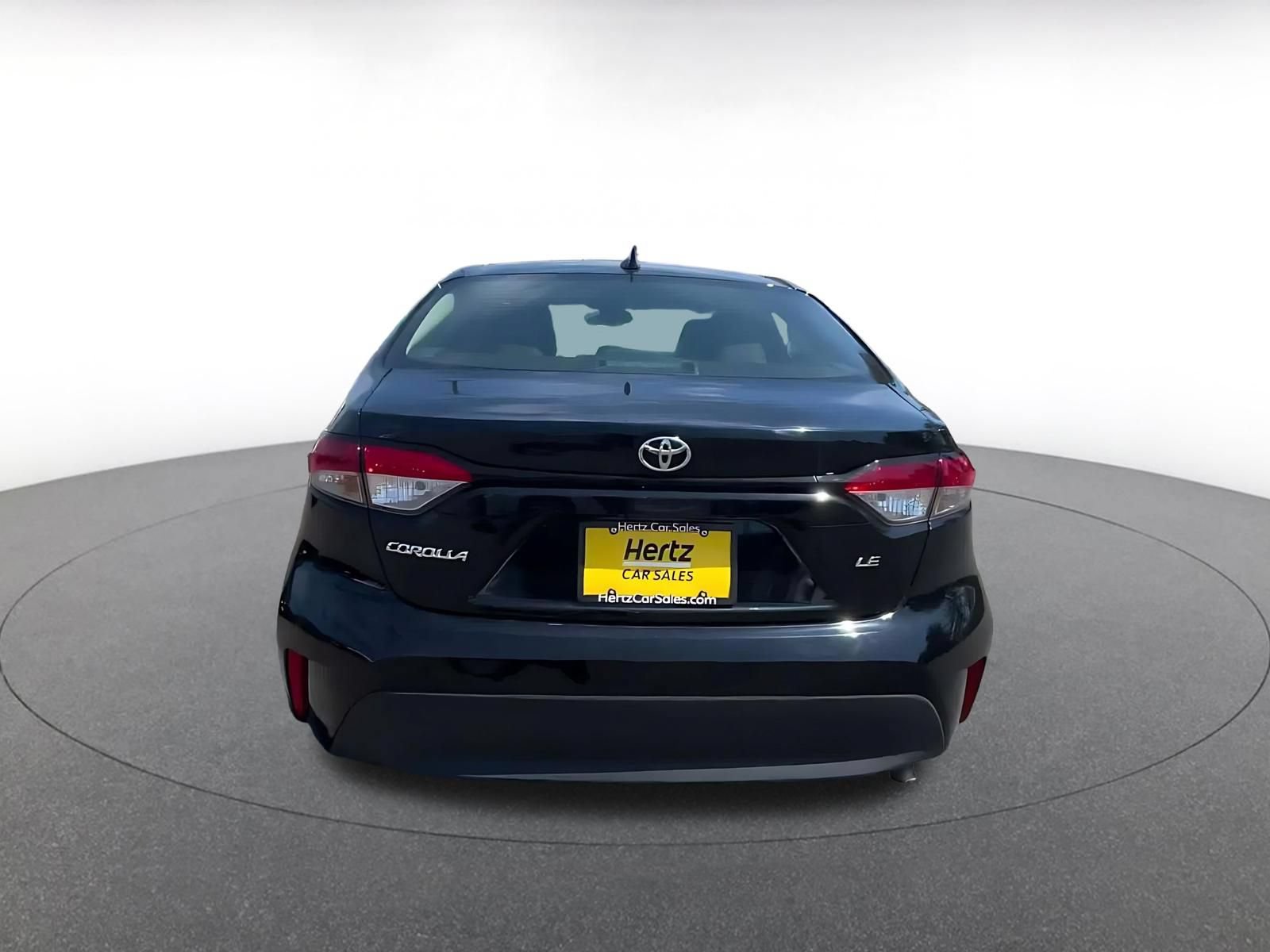 Used 2025 Toyota Corolla LE FWD image 12