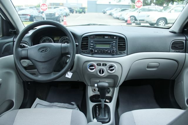 Used 2008 Hyundai Accent GLS FWD image 14