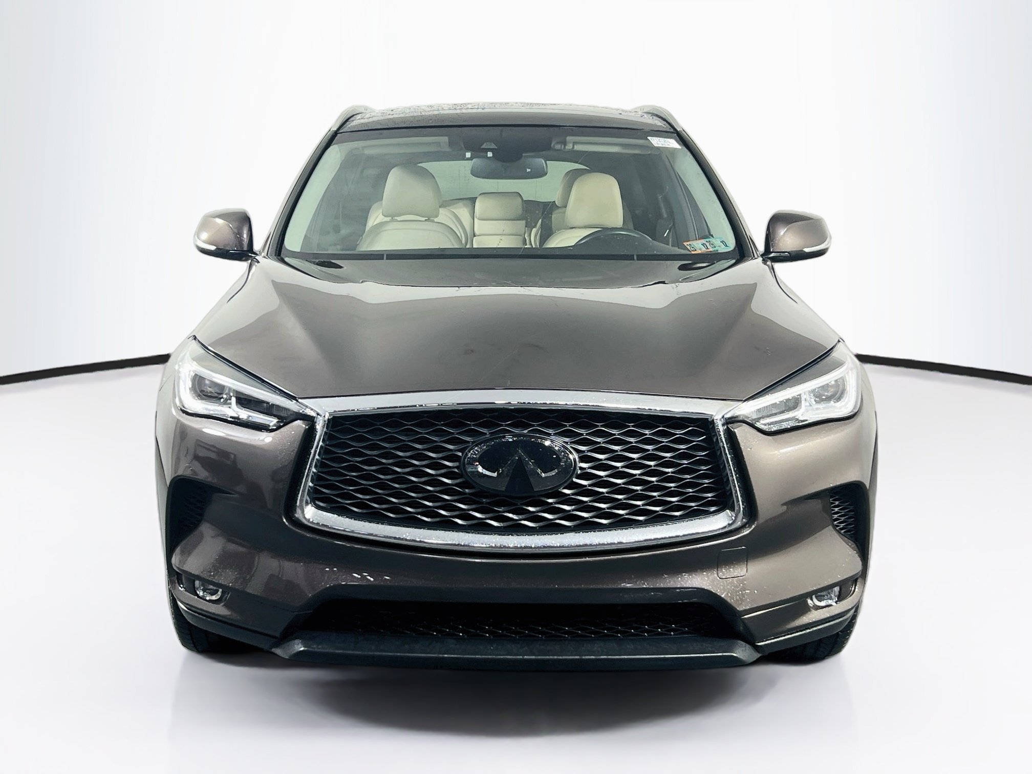 Used 2019 INFINITI QX50 Luxe AWD/4WD image 2