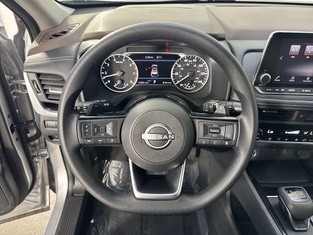 Used 2023 Nissan Rogue SV image 12