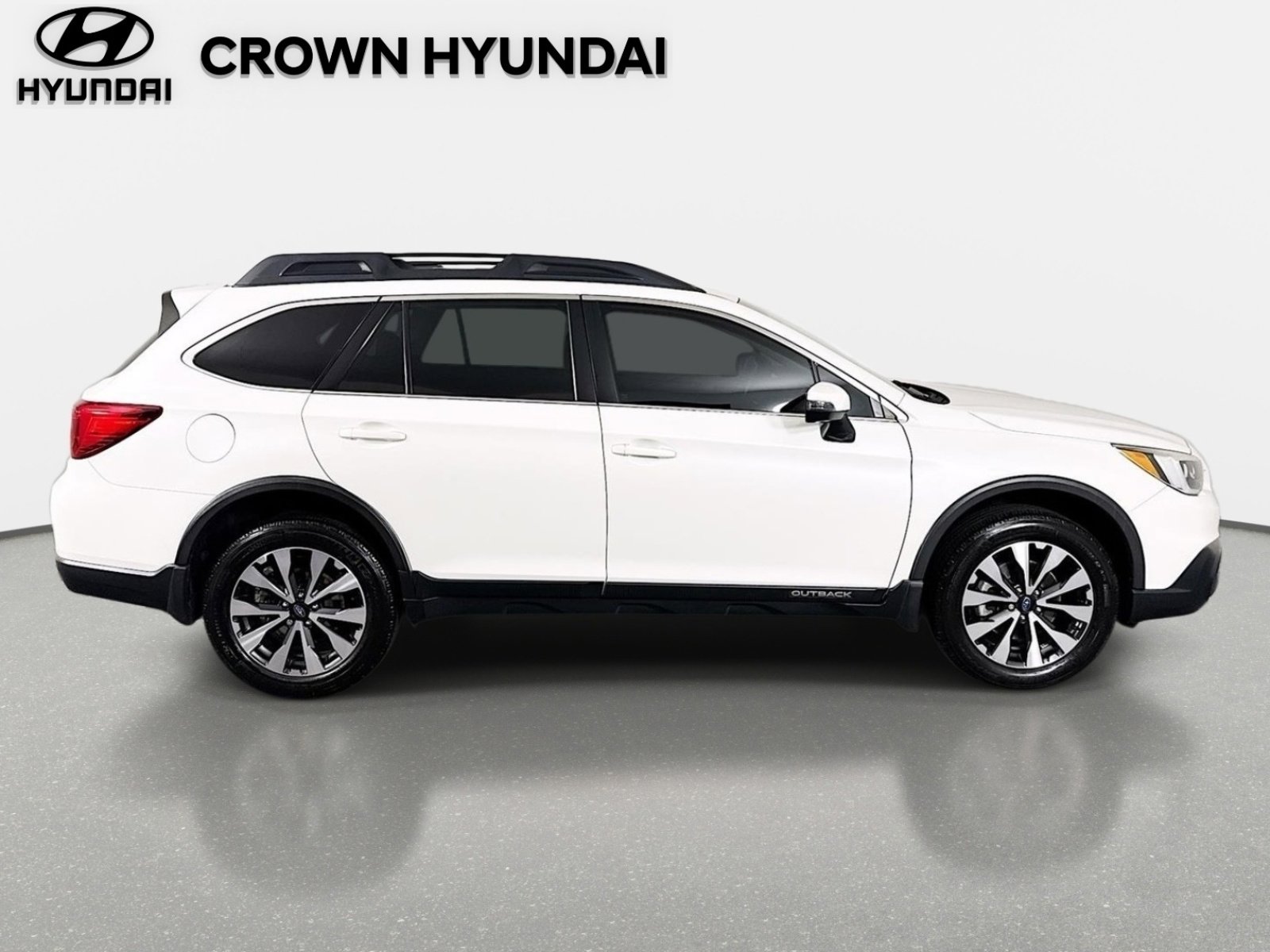 Used 2016 Subaru Outback 3.6R Limited AWD/4WD image 4