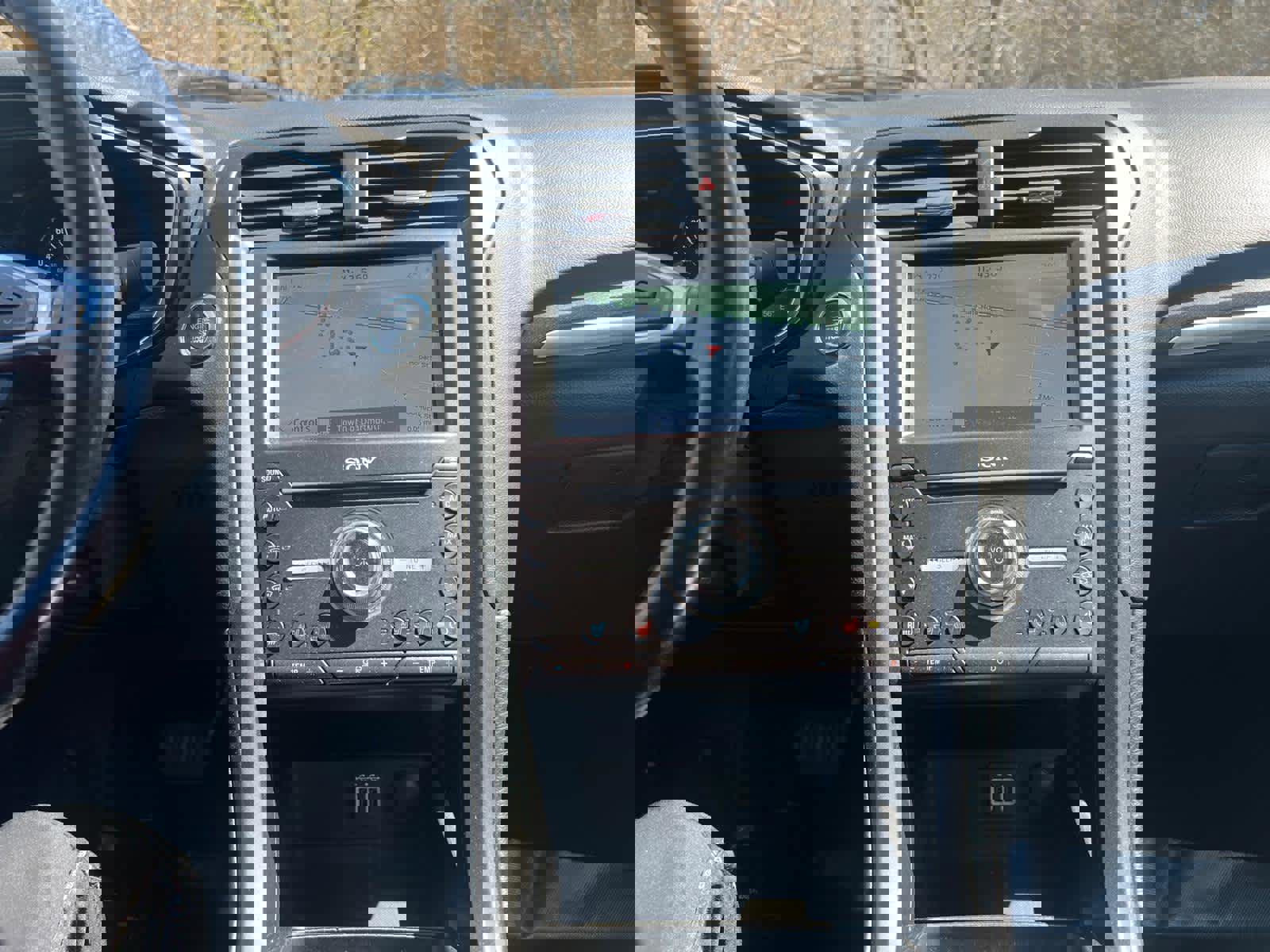 Used 2020 Ford Fusion Titanium AWD/4WD image 26