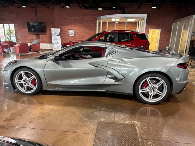 Used 2024 Chevrolet Corvette Stingray Preferred Cpe w/ Z51 Performance Package image 5