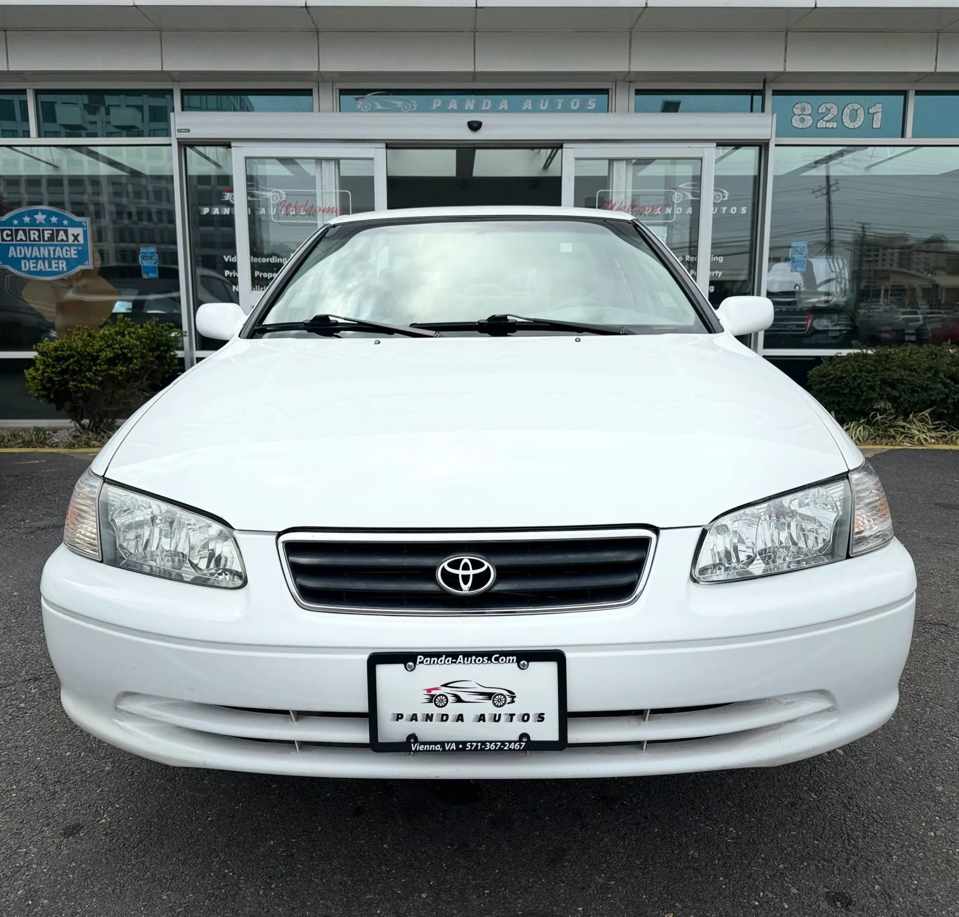 Used 2001 Toyota Camry CE FWD image 2