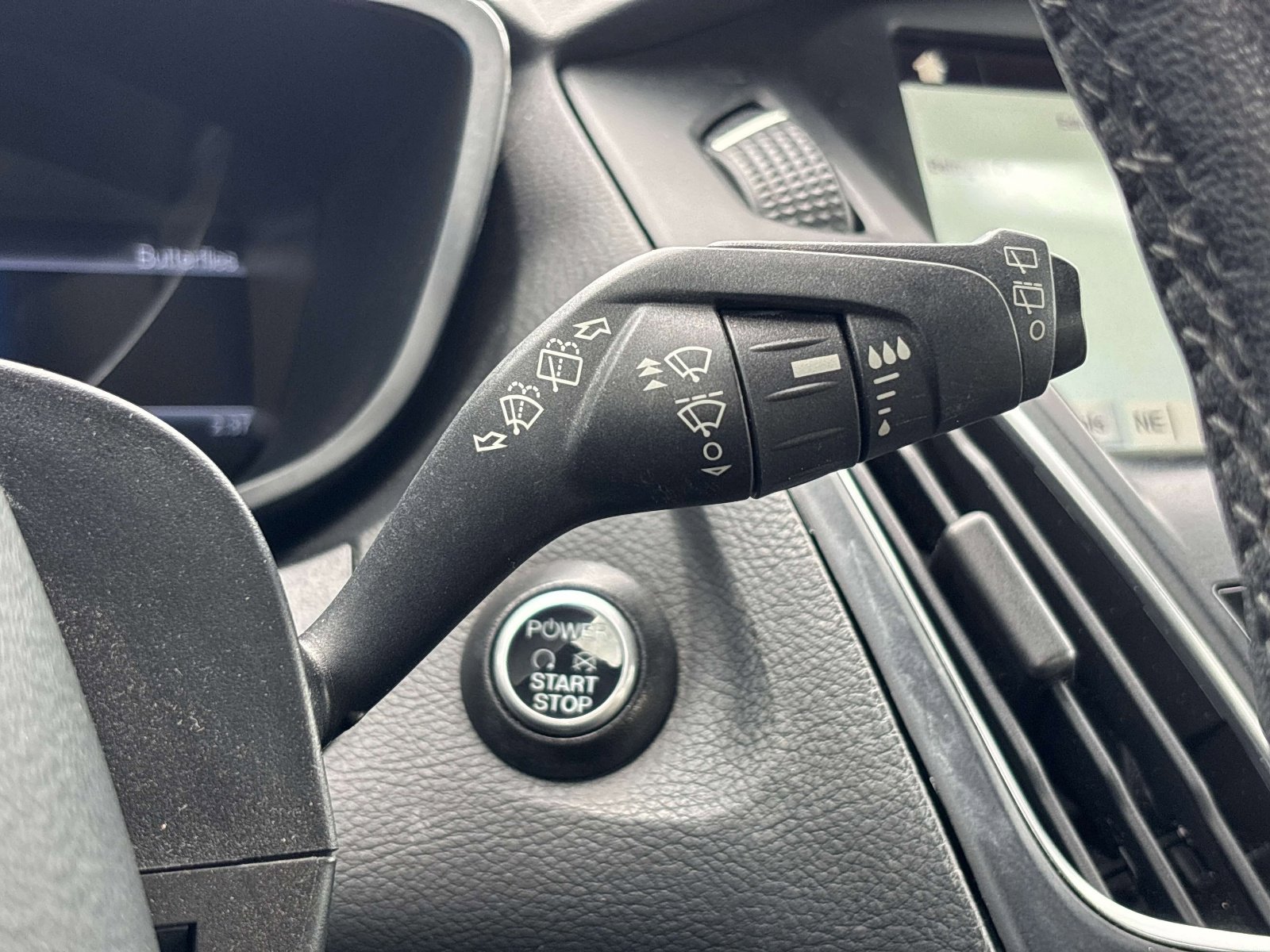 Used 2016 Ford Focus Electric Hatchback image 24