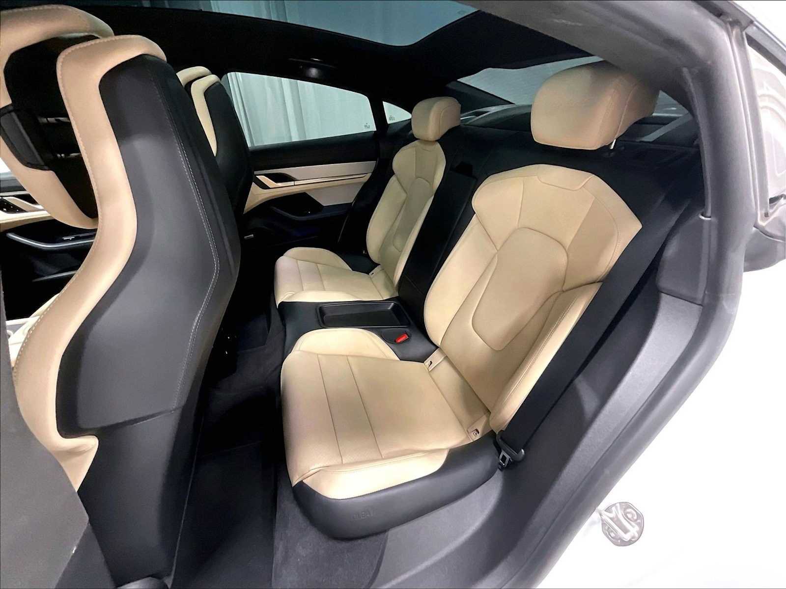 Used 2020 Porsche Taycan Turbo S AWD/4WD image 30