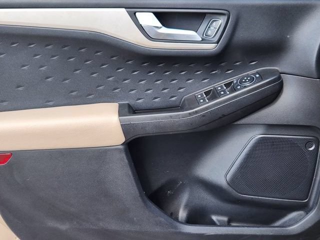 Used 2020 Ford Escape SE FWD image 23
