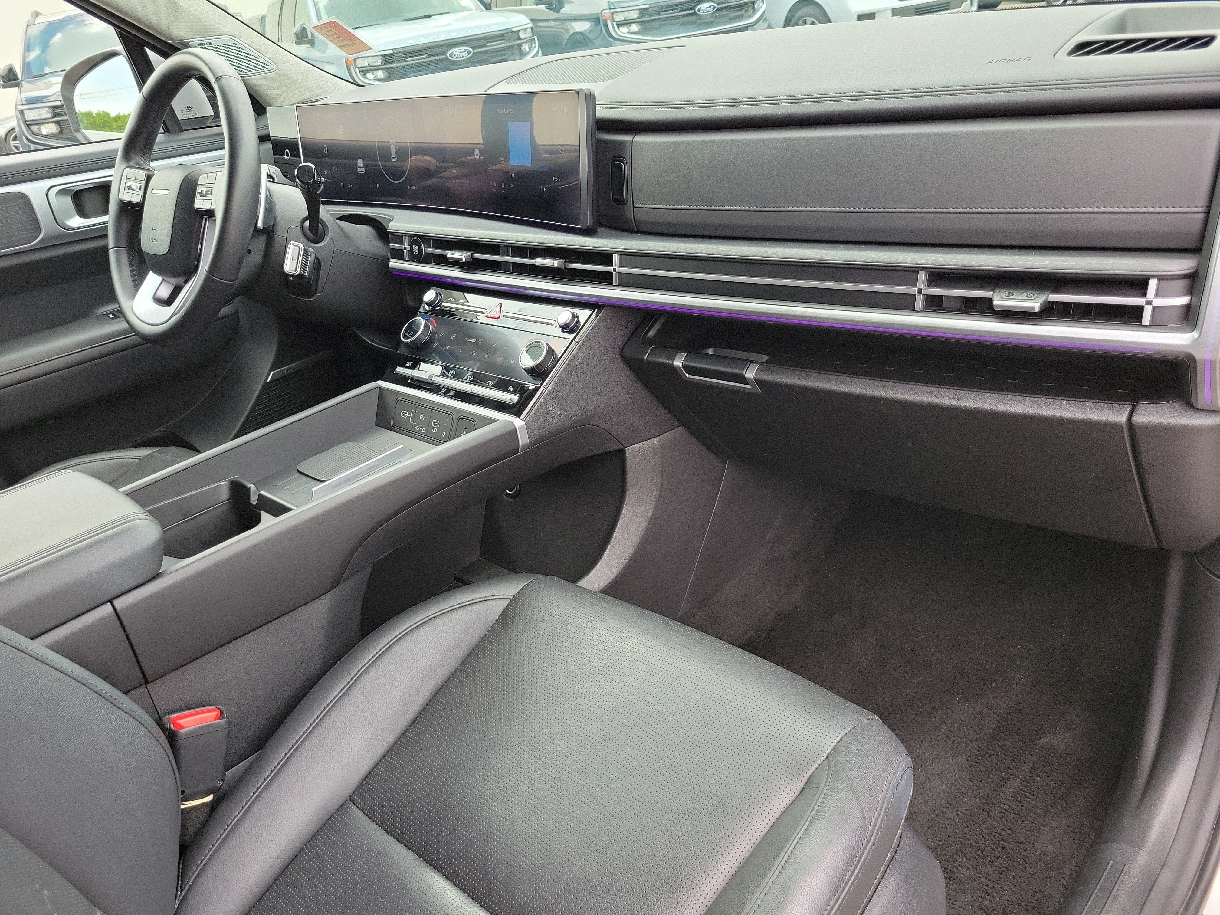 Used 2025 Hyundai Santa Fe Limited FWD image 21