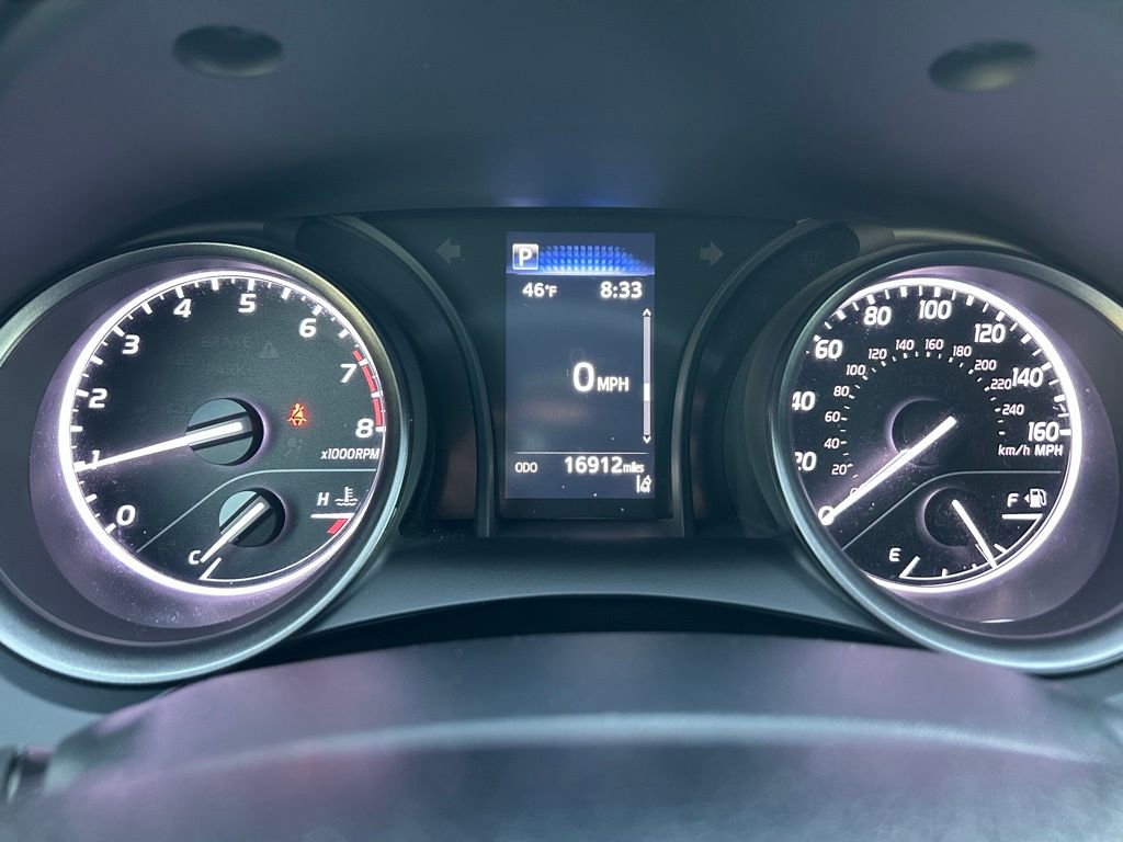 Used 2024 Toyota Camry SE image 23